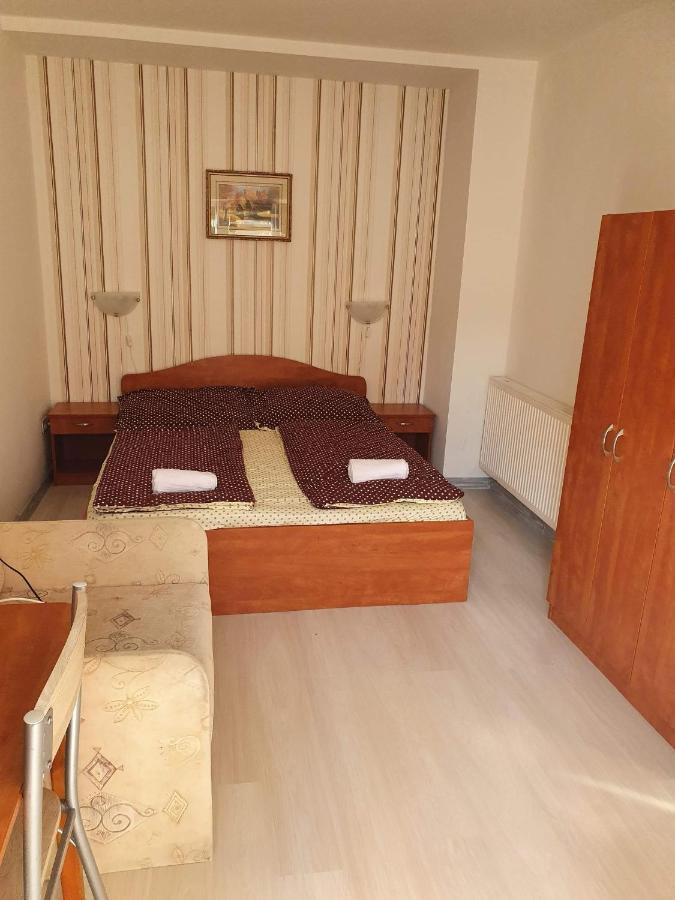 Birta Apartman Hajduszoboszlo Exterior photo