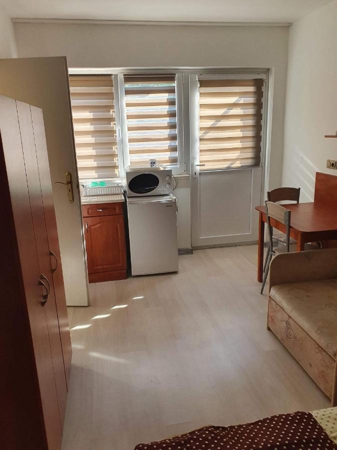 Birta Apartman Hajduszoboszlo Exterior photo