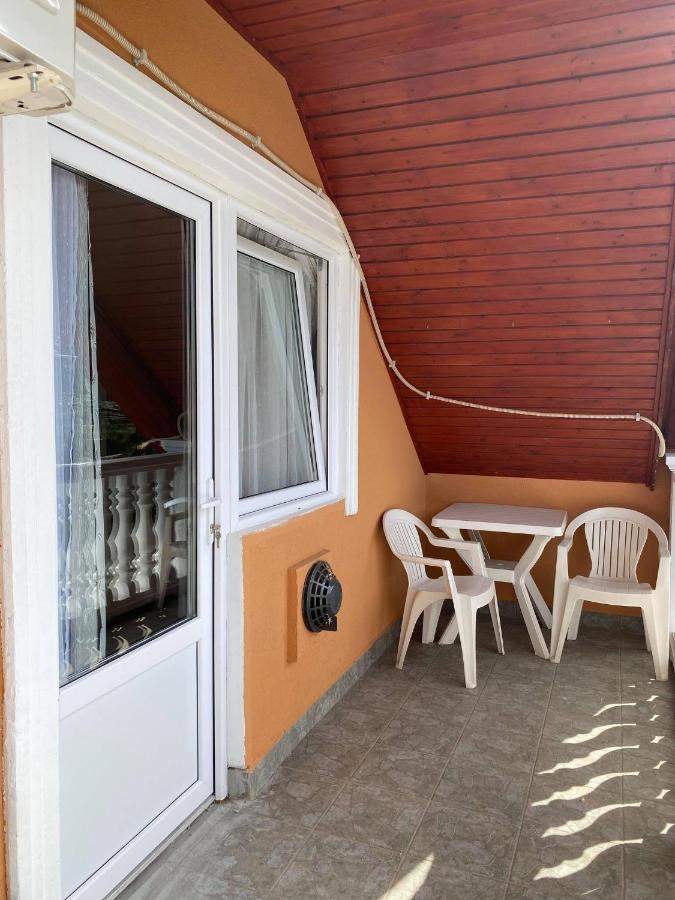 Birta Apartman Hajduszoboszlo Exterior photo