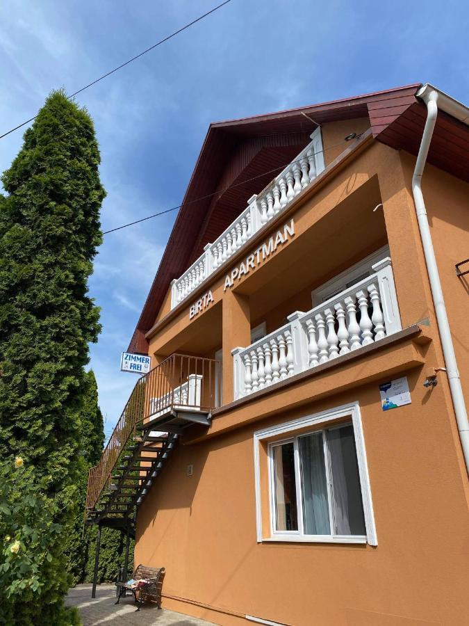 Birta Apartman Hajduszoboszlo Exterior photo